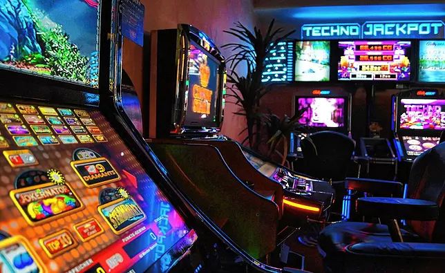 پاکستان میں Speed 777 Slot کا آن لائن کیسینو سیکشن کھولیں۔